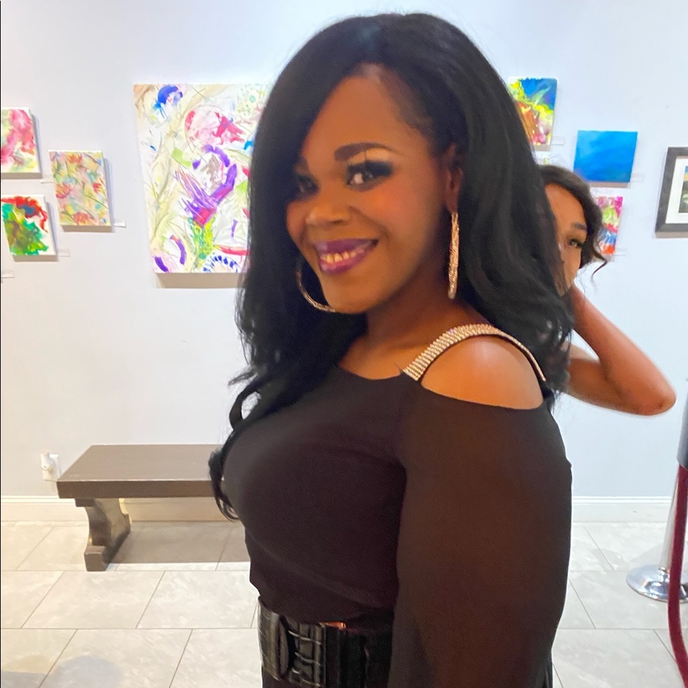 Meet your Posher, Shaneka